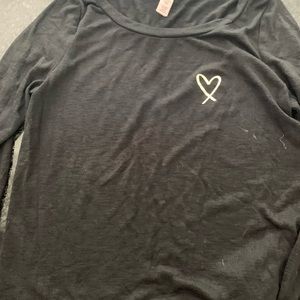 Victoria Secret: black pajama shirt